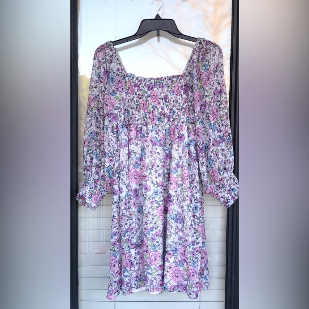 BCBG  ENERATION long-sleeved flowered dress SZ 4